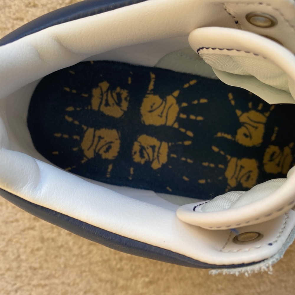 Converse - Picture 10 of 10